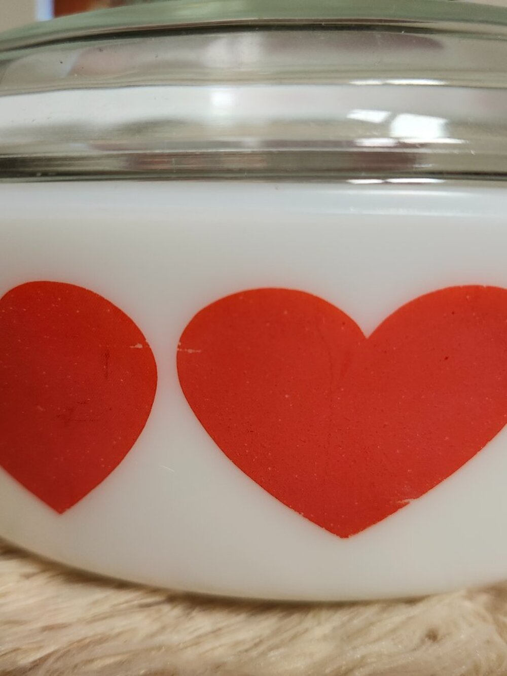 Pyrex red hearts 513